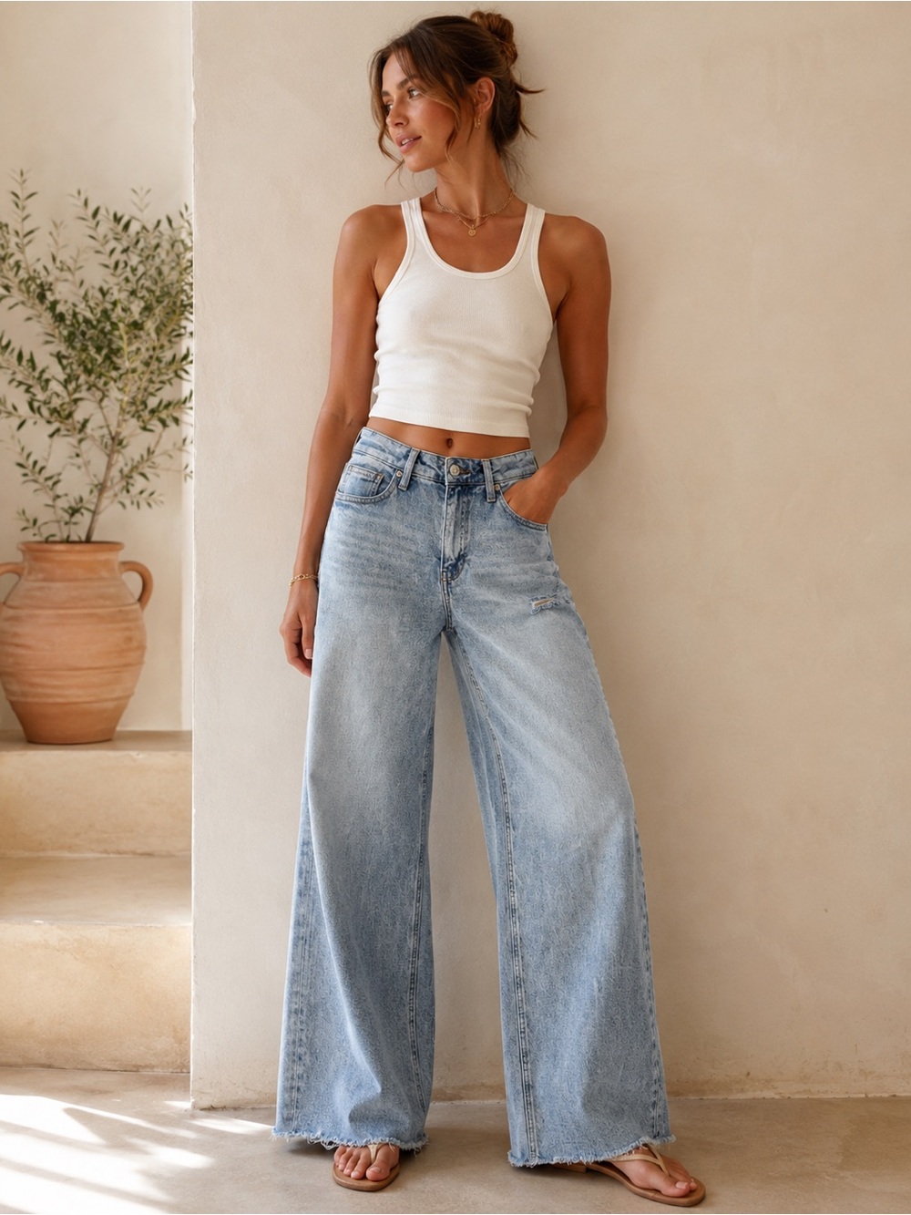 BCBGeneration High Rise Wide Leg Jeans Size 5/27 Light Wash Raw Hem
